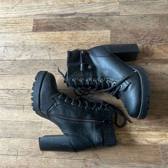 Dream Pairs Black Heeled Boots - Picture 3 of 10